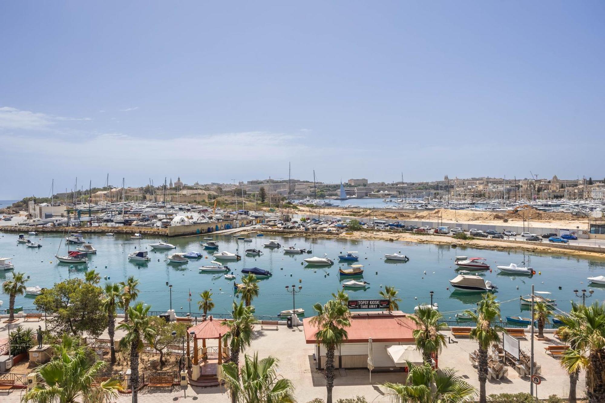 New Duplex Penthouse W Breathtaking Views By Sf Homes Gzira Екстериор снимка